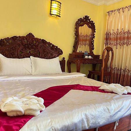 Lotus Blanc Homestay Villa Battambang Exterior foto